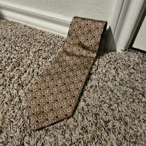 Sutter Grant Men's Silk Necktie Classic Geometric Pattern Brown Gold Red Blue